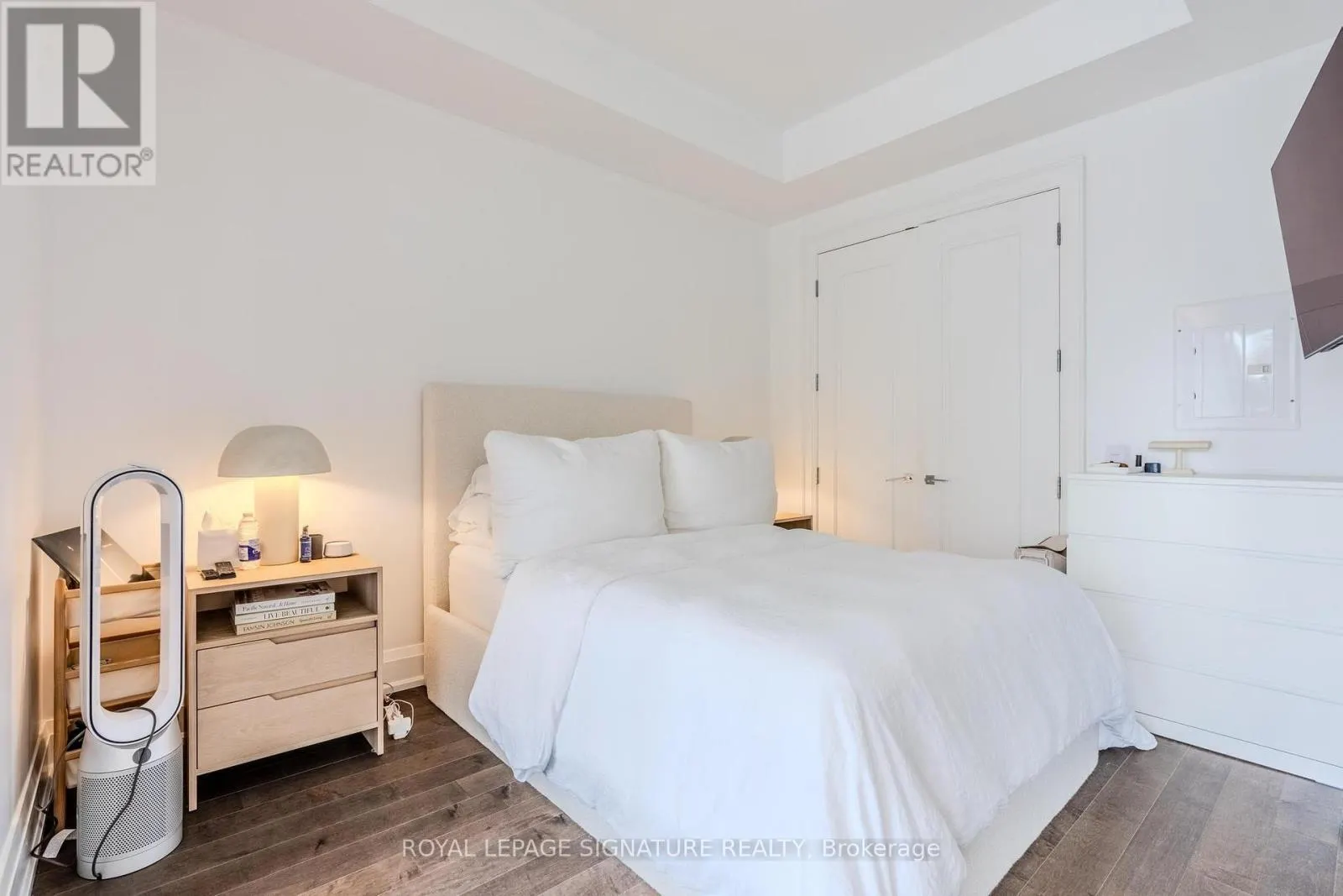 305 - 88 DAVENPORT ROAD