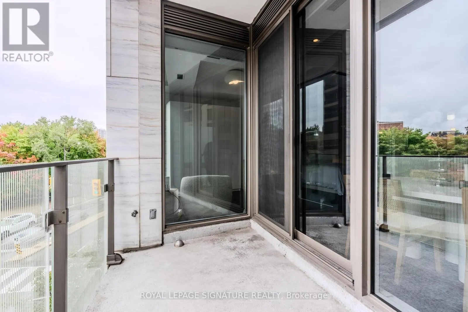 305 - 88 DAVENPORT ROAD