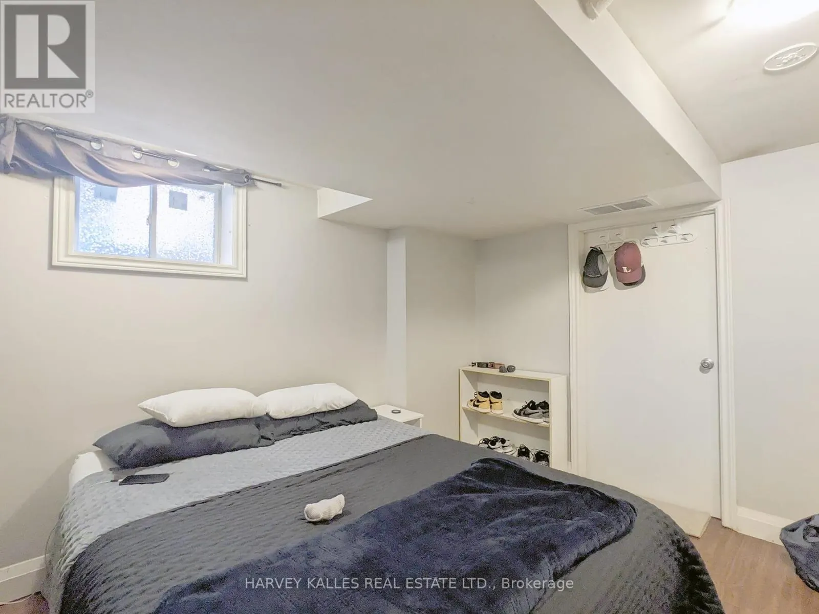 LOWER - 242 ROBINA AVENUE