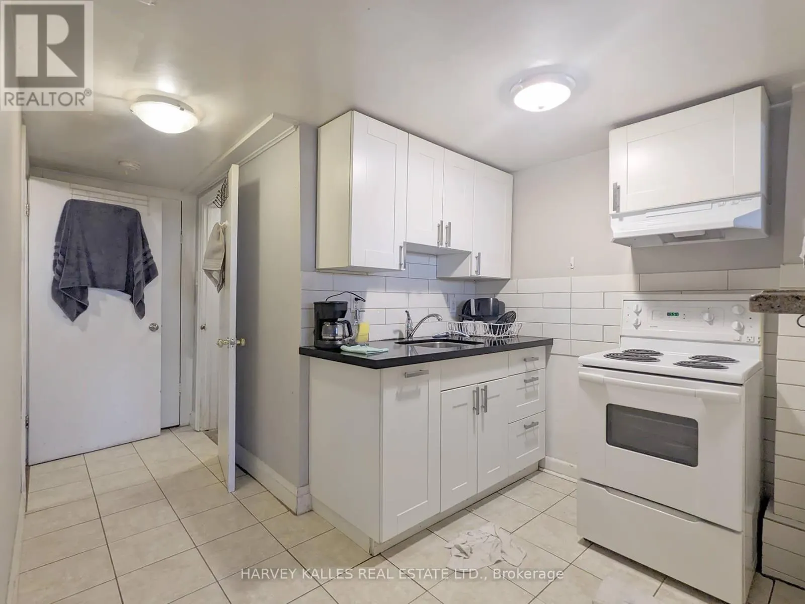 LOWER - 242 ROBINA AVENUE