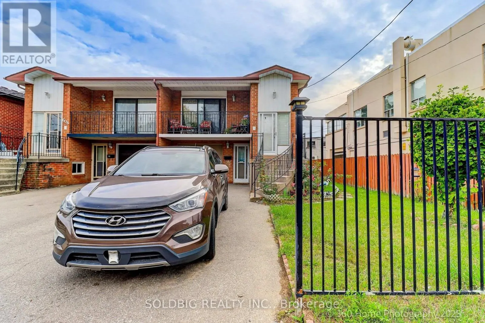 610 VAUGHAN ROAD