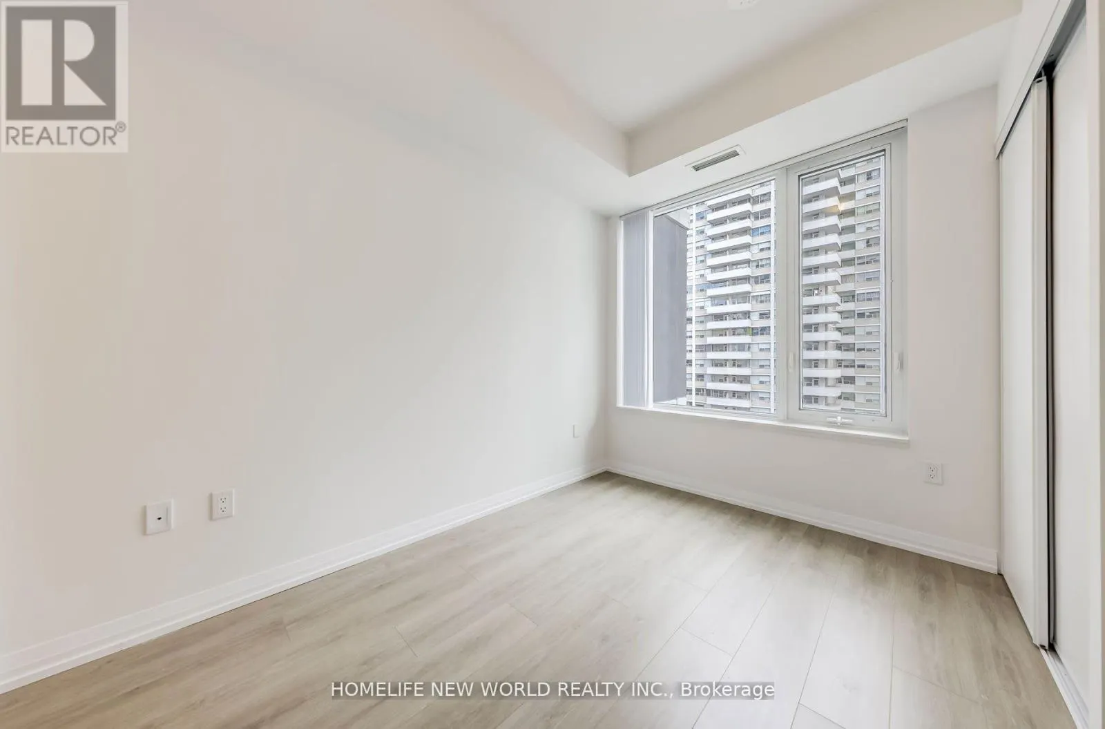 1011 - 50 DUNFIELD AVENUE