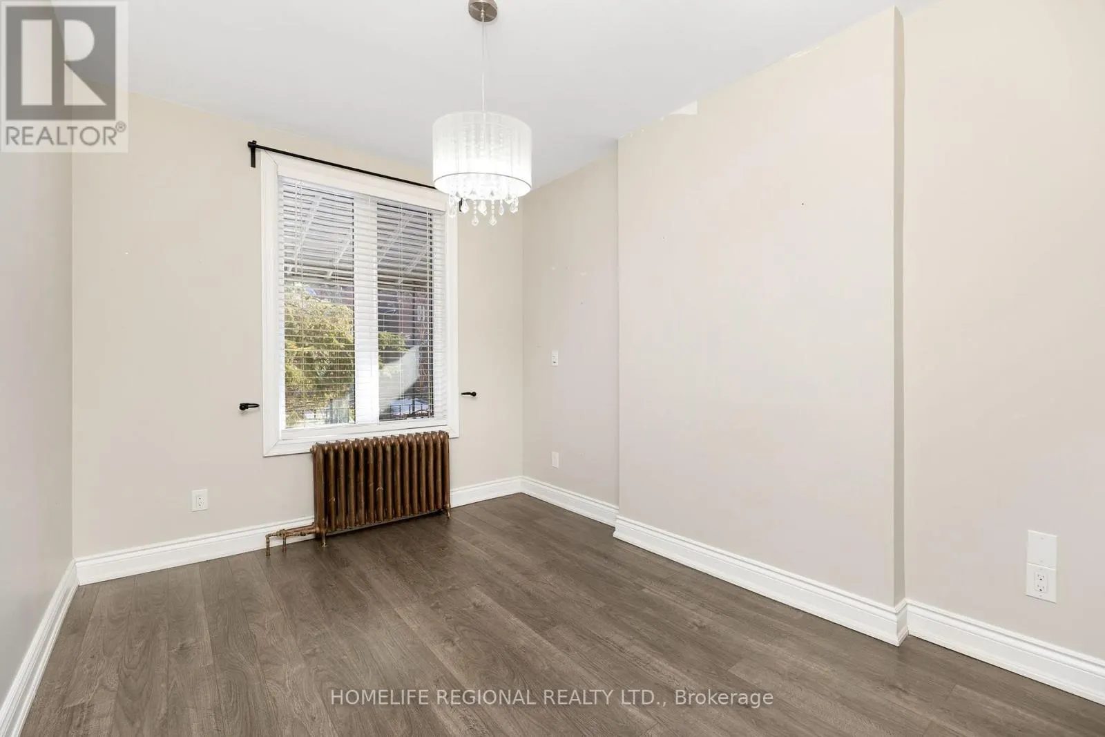 200 ROXTON ROAD