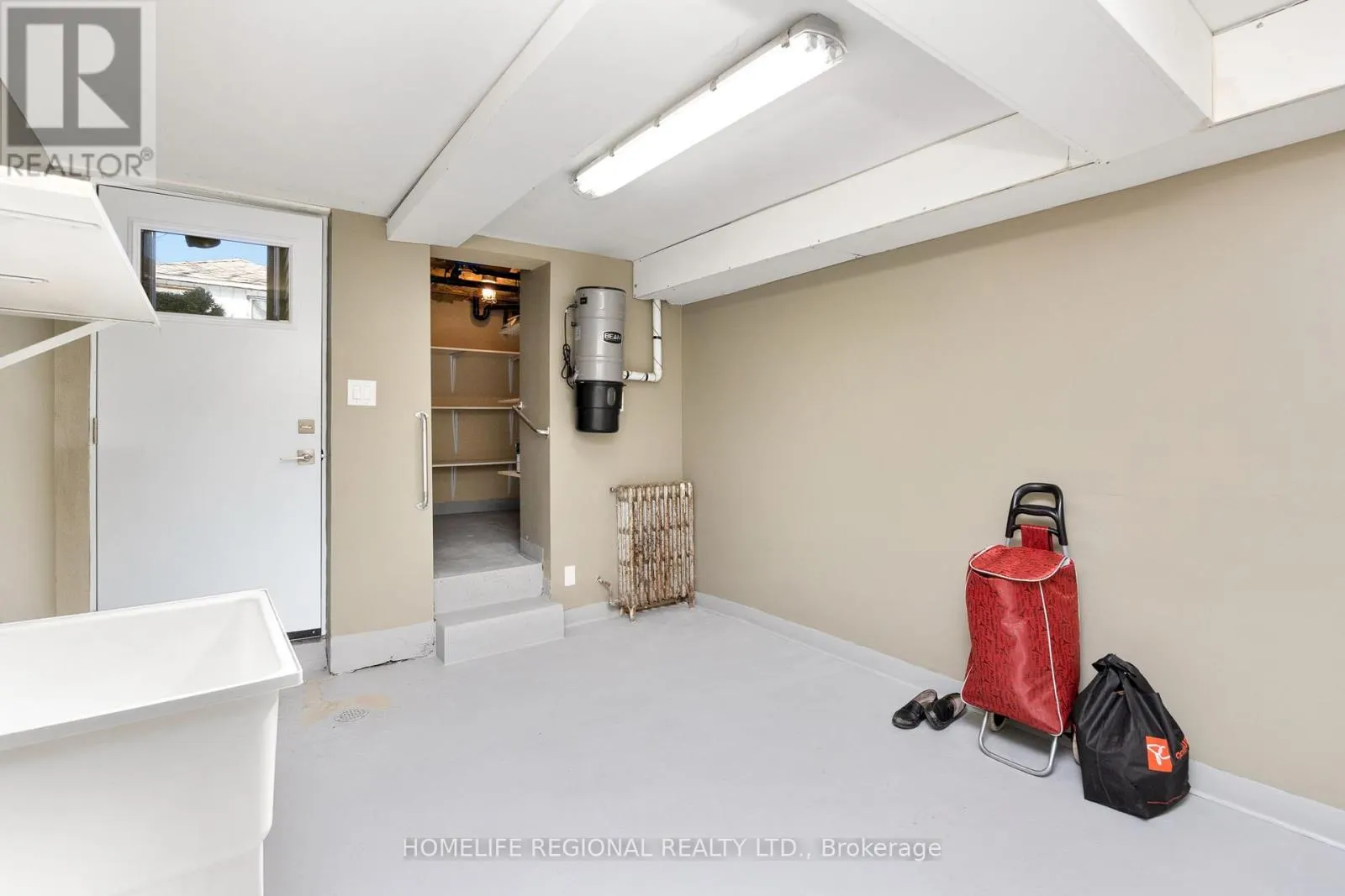 200 ROXTON ROAD