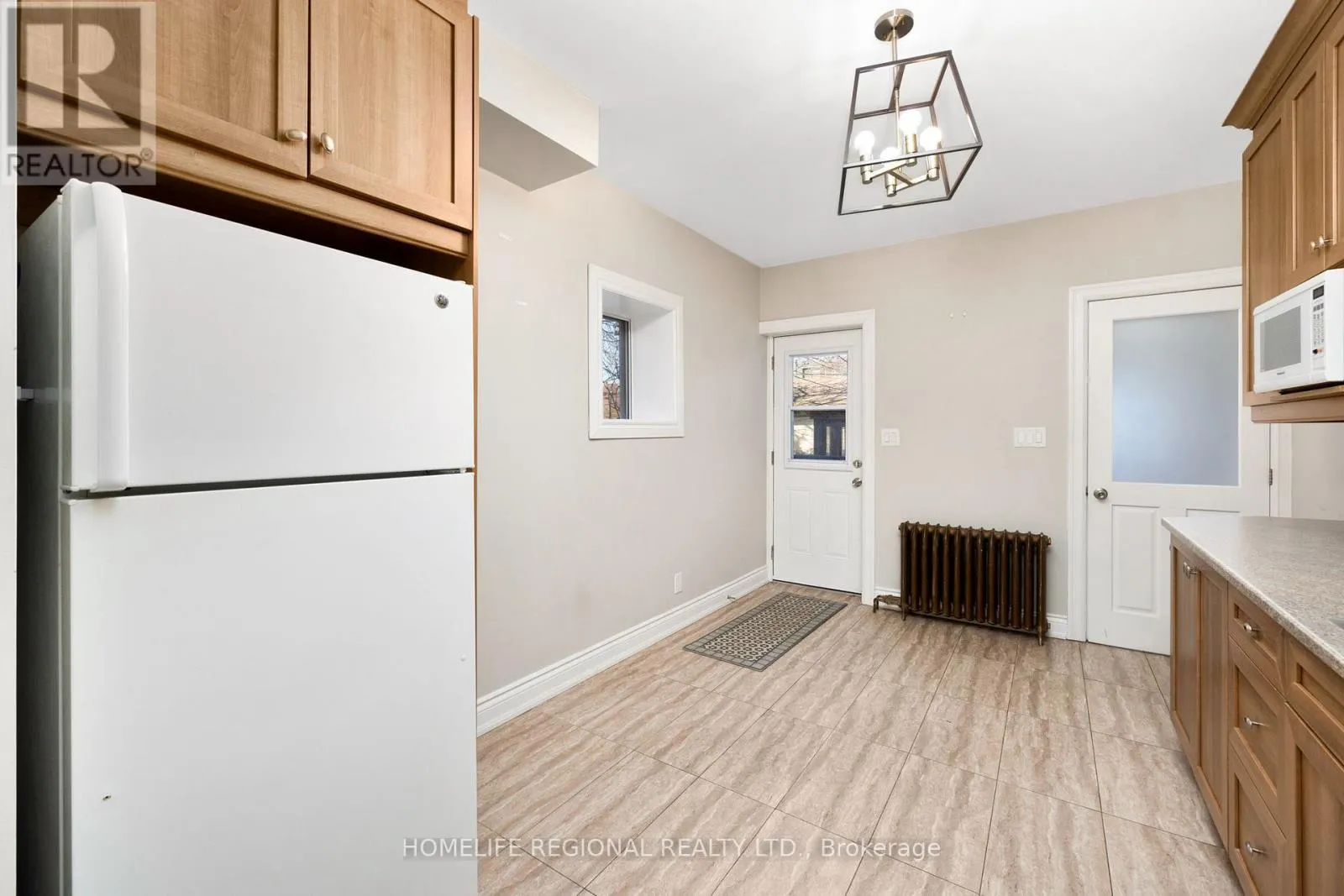 200 ROXTON ROAD