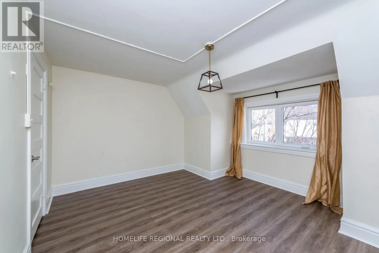 200 ROXTON ROAD