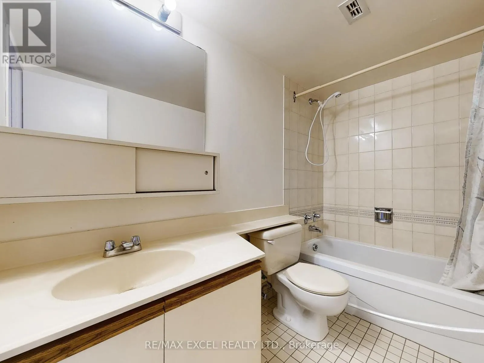 406 - 188 SPADINA AVENUE