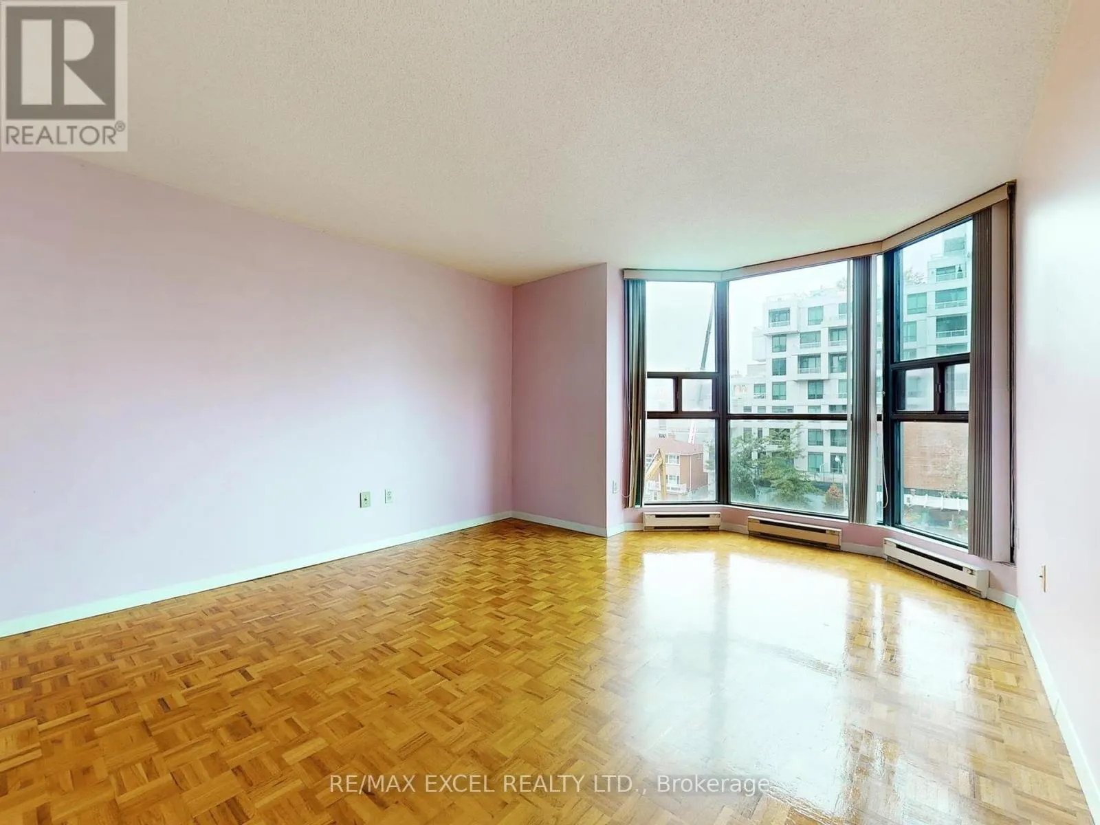 406 - 188 SPADINA AVENUE