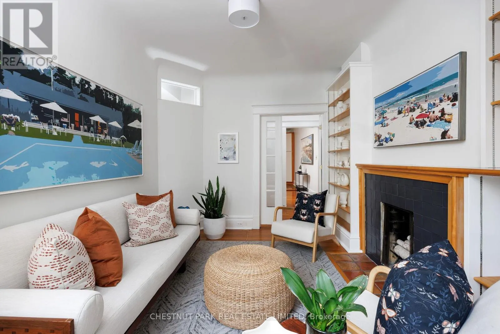 272 ROBERT STREET