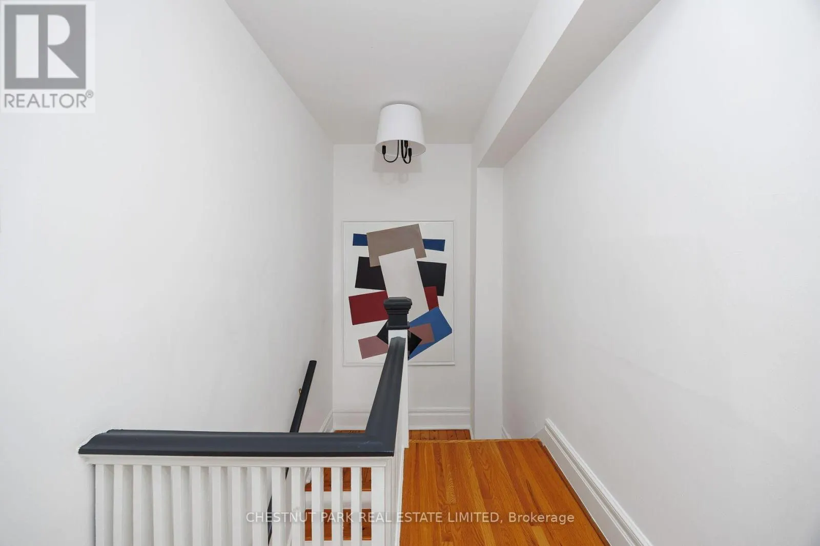 272 ROBERT STREET