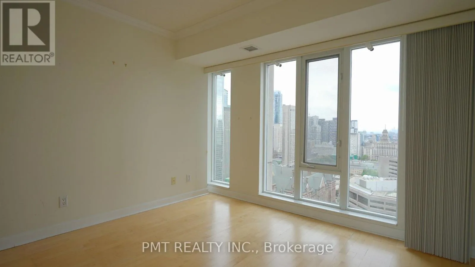3008 - 210 VICTORIA STREET