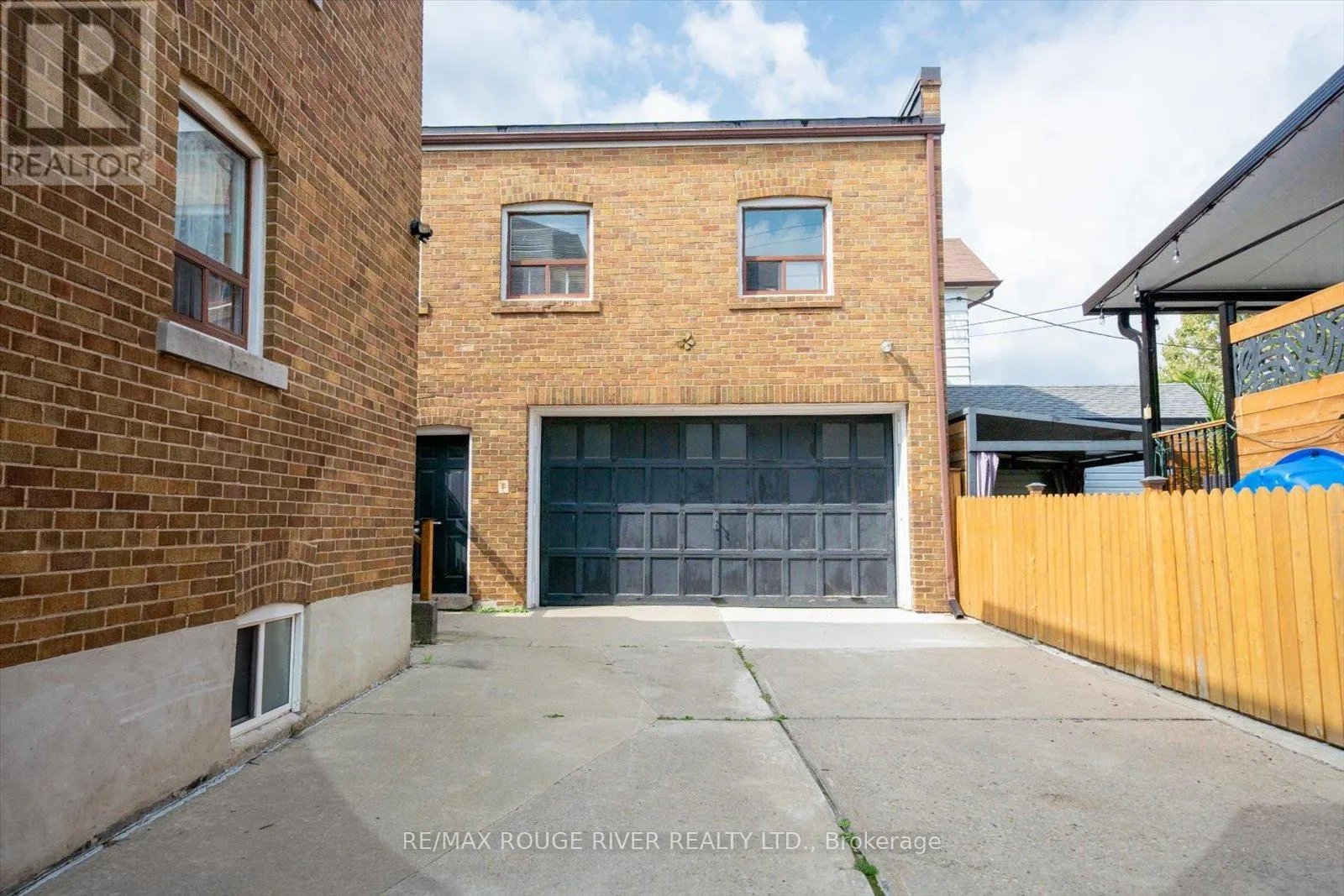 424 OAKWOOD AVENUE