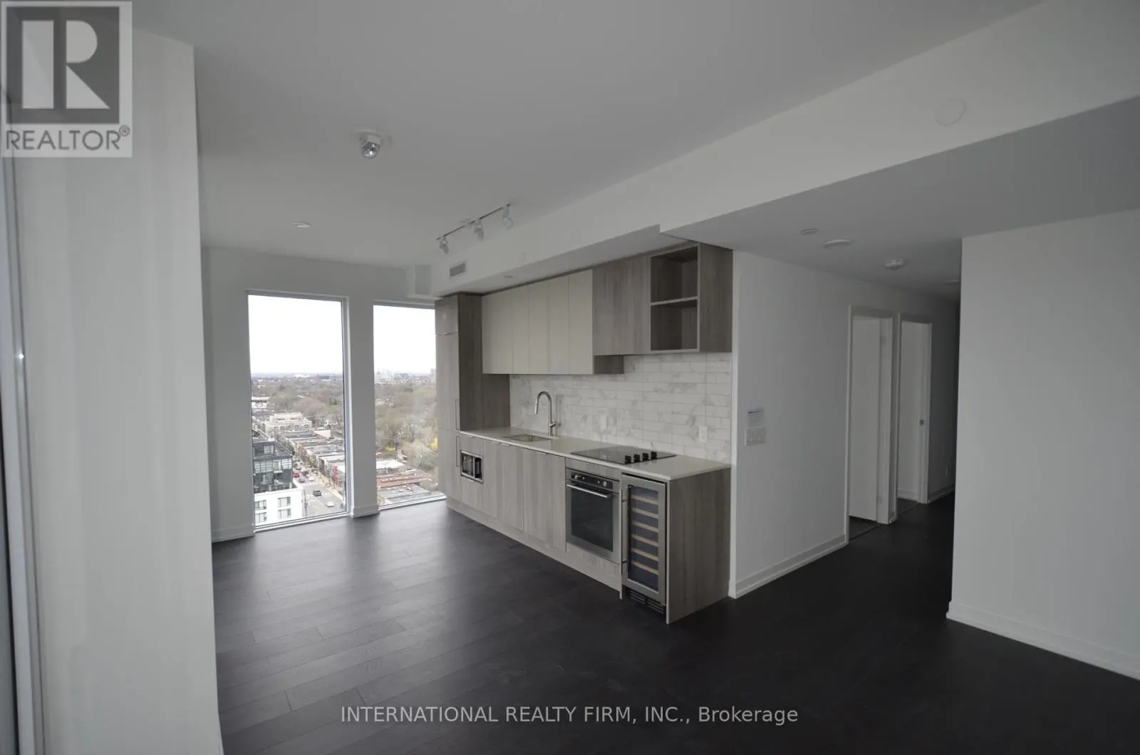 1705 - 2020 BATHURST STREET