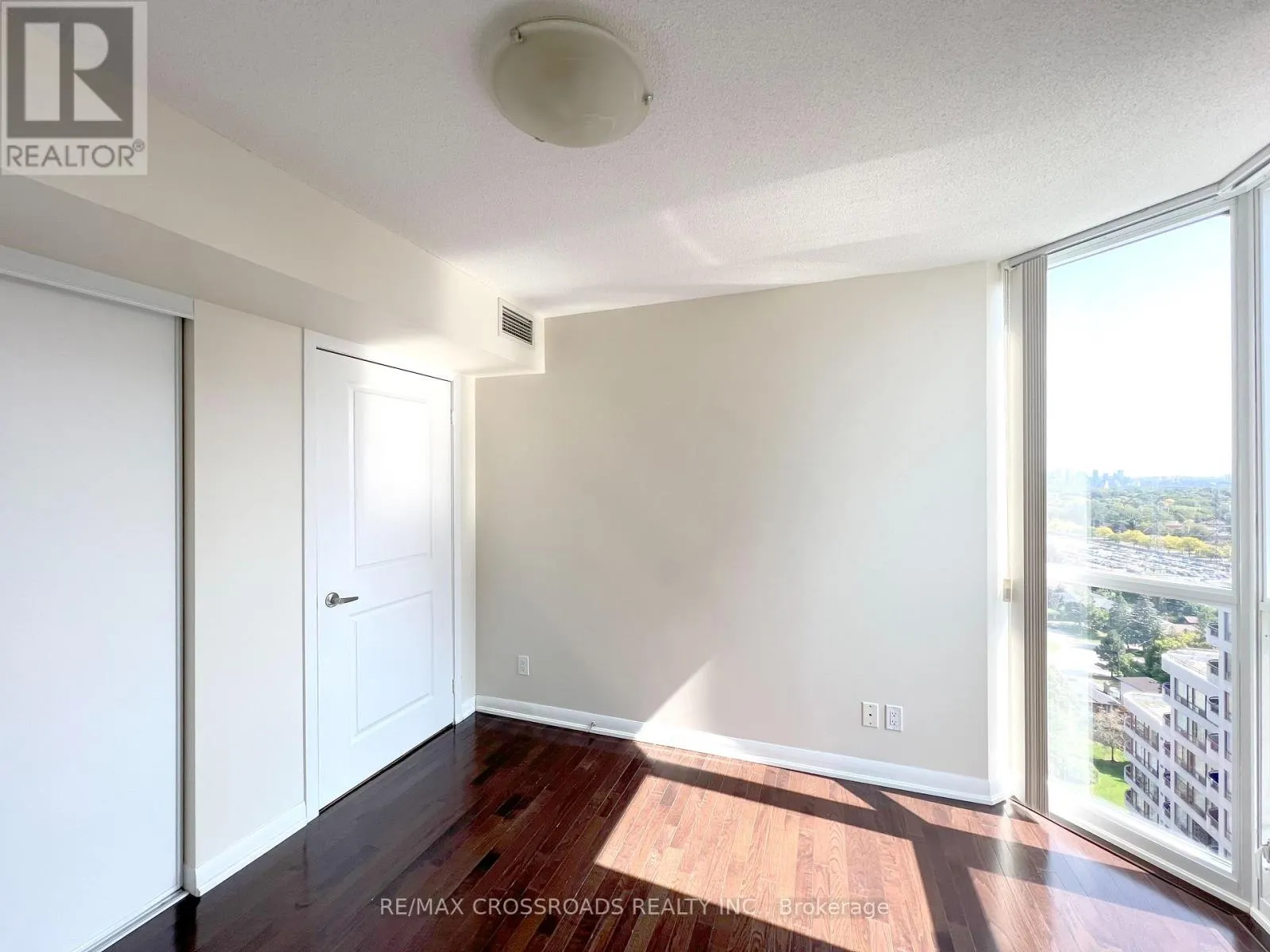 2109 - 5791 YONGE STREET