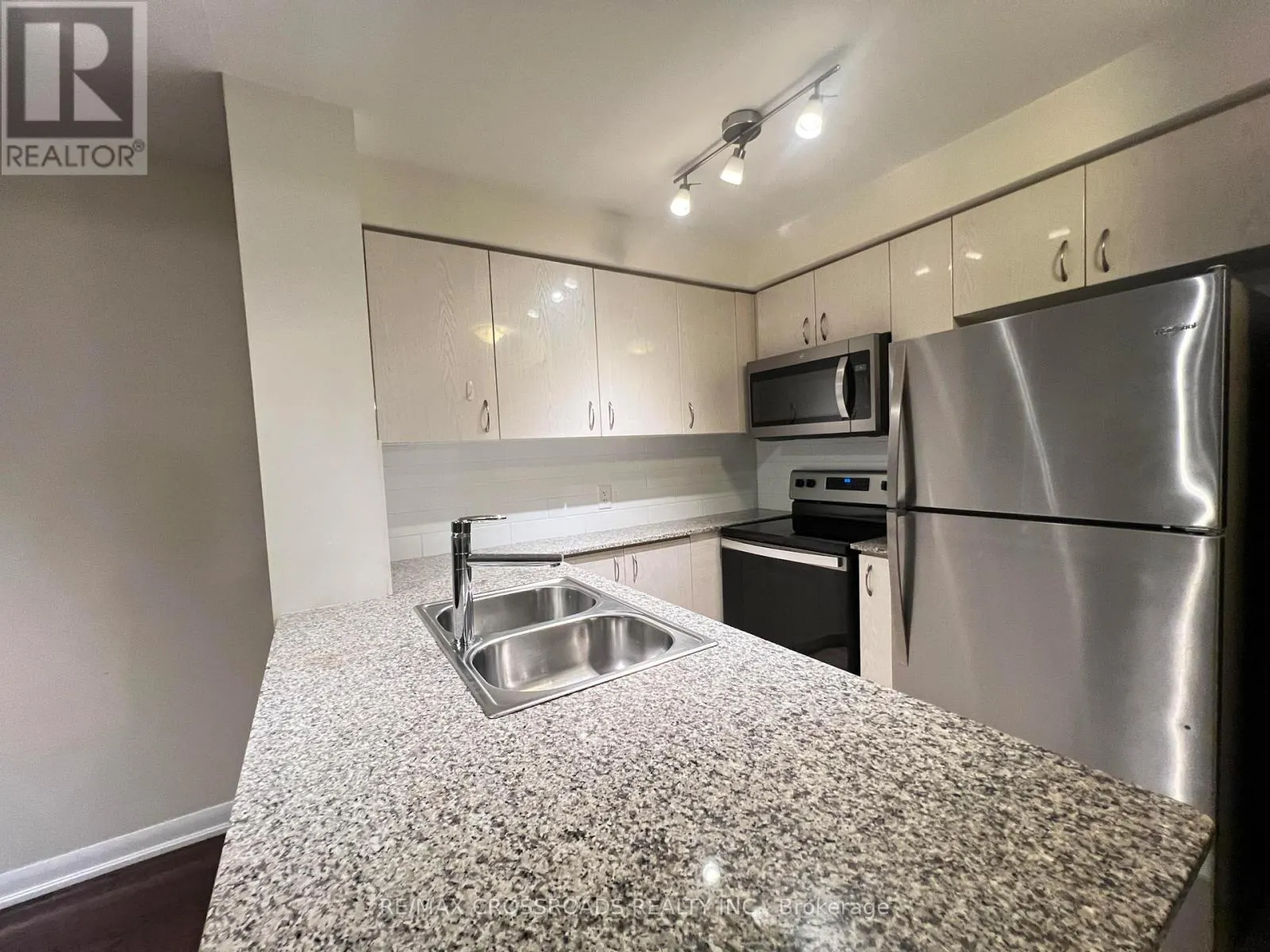 2109 - 5791 YONGE STREET