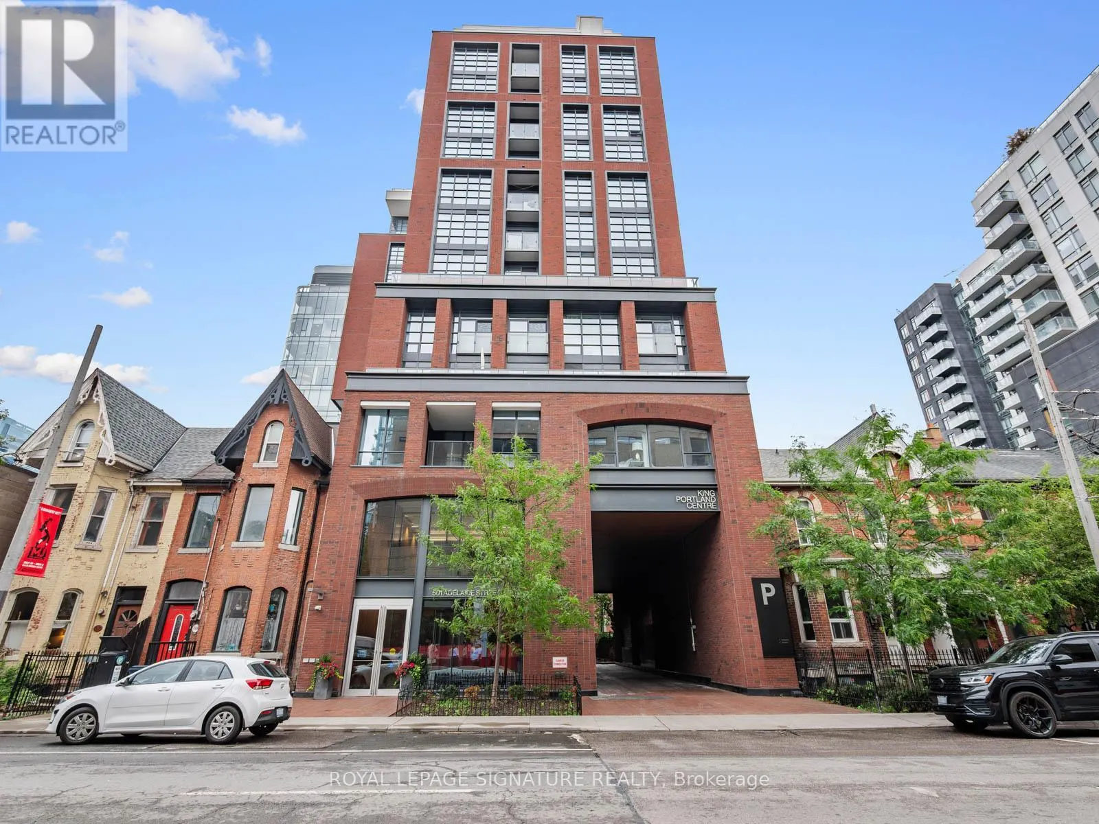 905 - 501 ADELAIDE STREET W