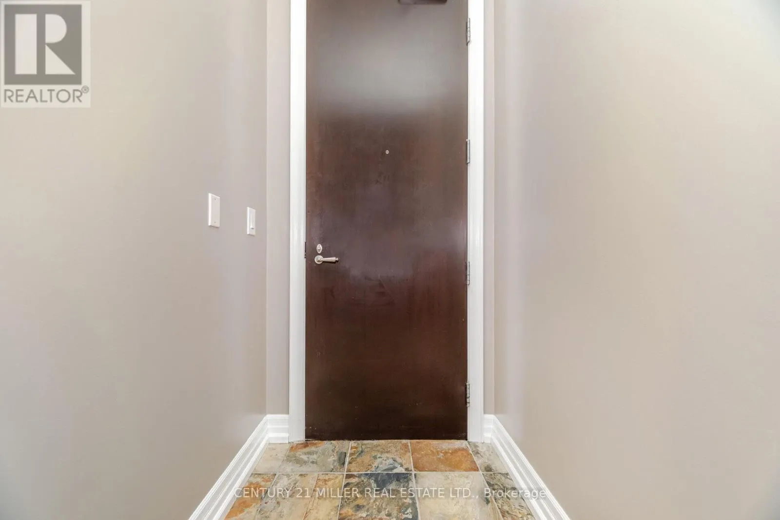 515 - 21 BURKEBROOK PLACE