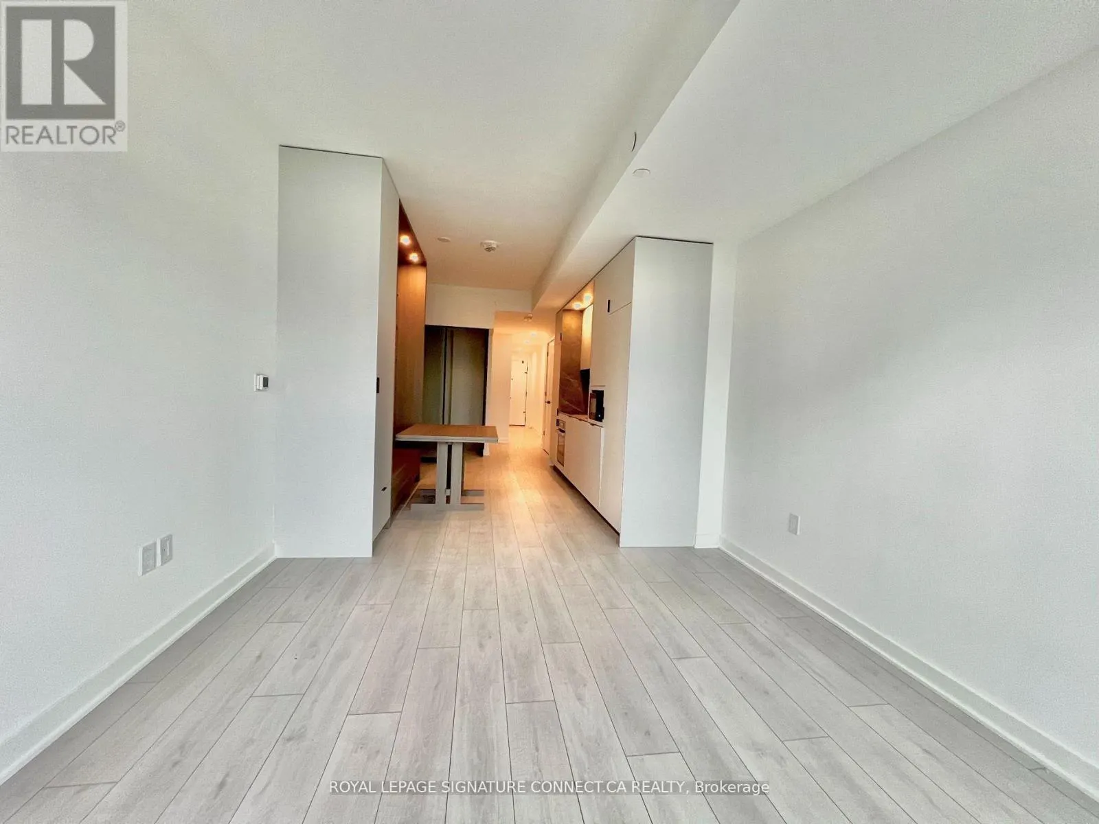 2605 - 55 CHARLES STREET E
