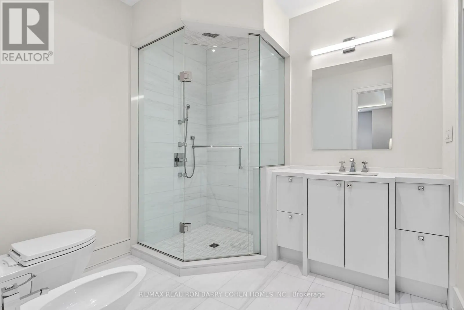 29 JUNEWOOD CRESCENT
