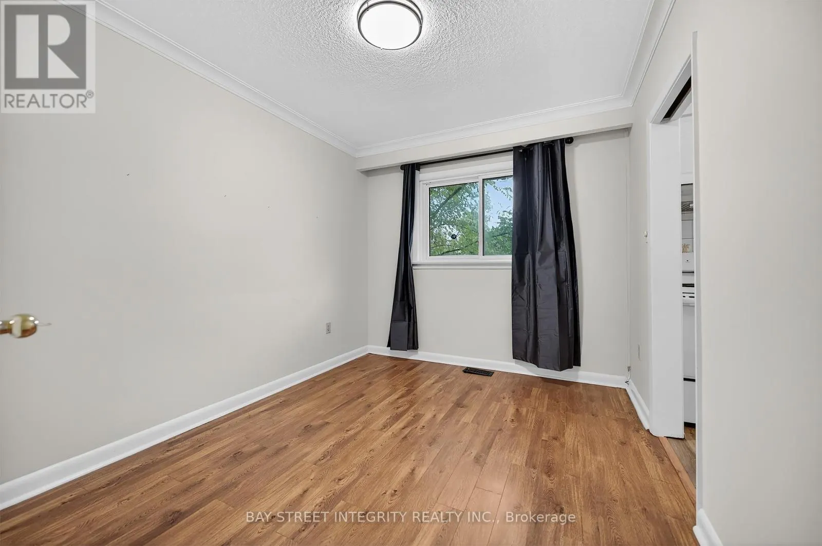 44 BOWERBANK DRIVE