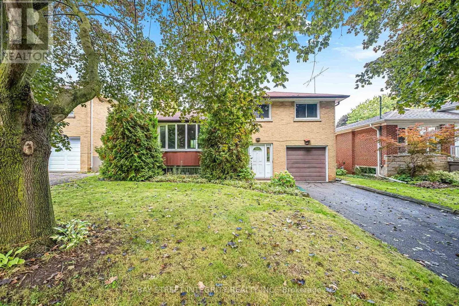 44 BOWERBANK DRIVE