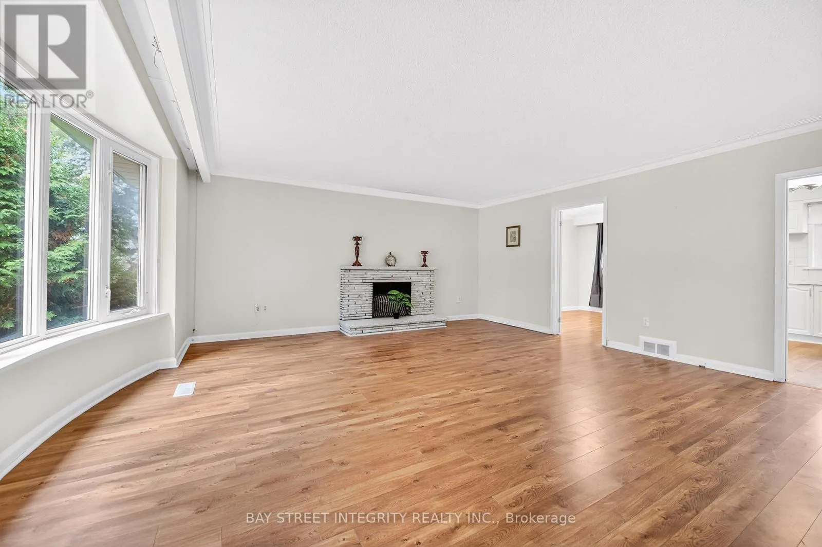 44 BOWERBANK DRIVE