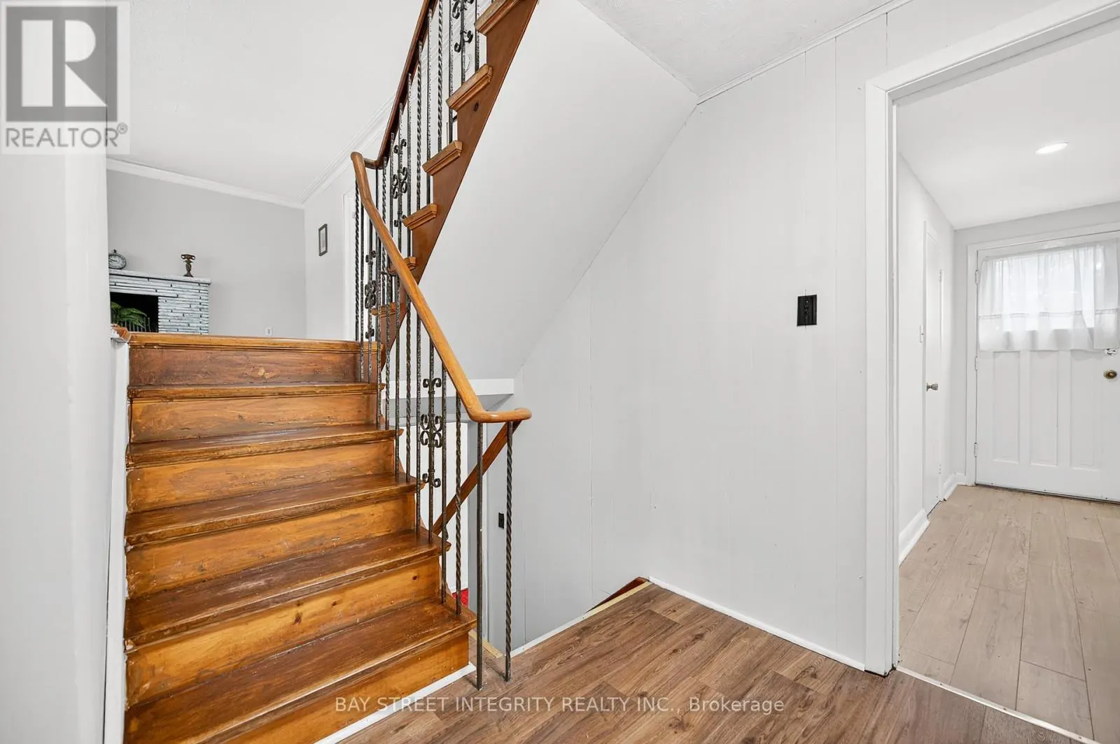 44 BOWERBANK DRIVE