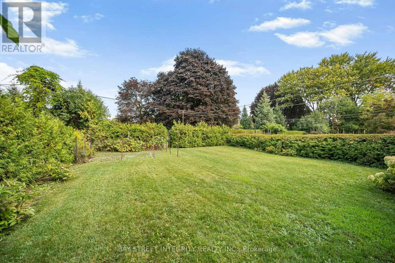 44 BOWERBANK DRIVE