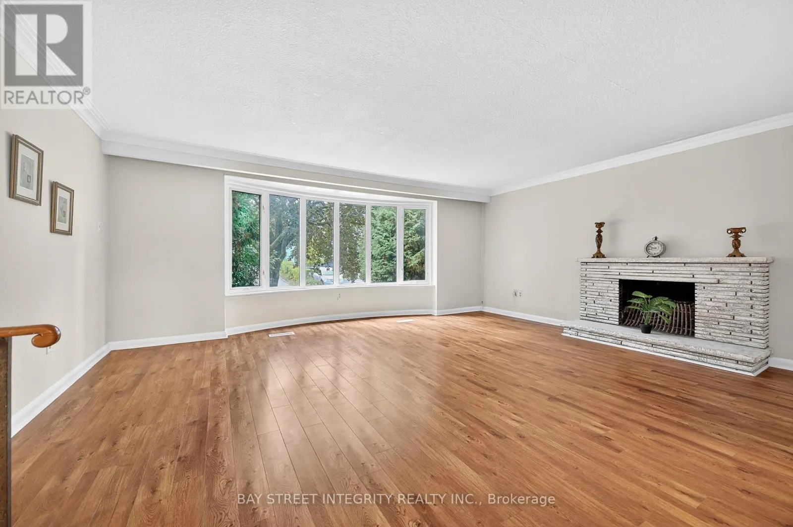 44 BOWERBANK DRIVE