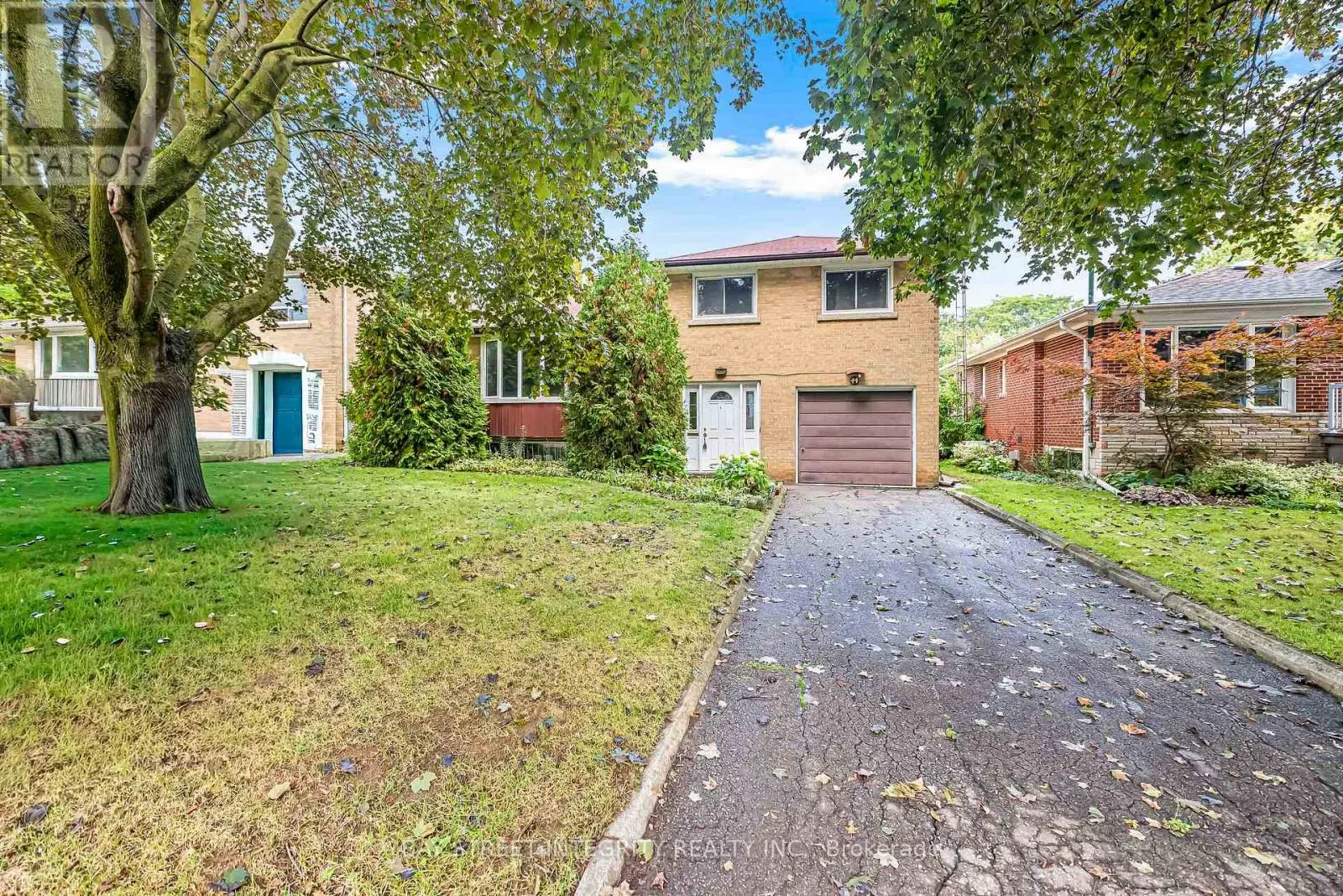 44 BOWERBANK DRIVE