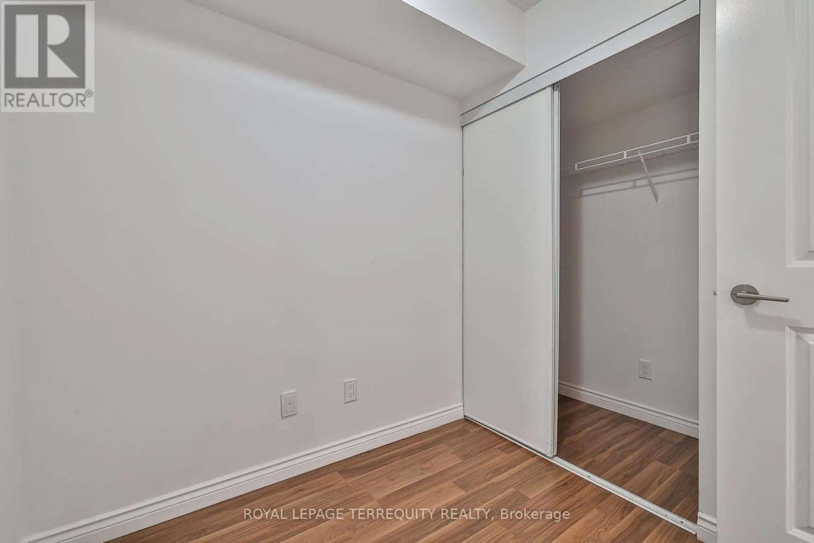 2706 - 4968 YONGE STREET