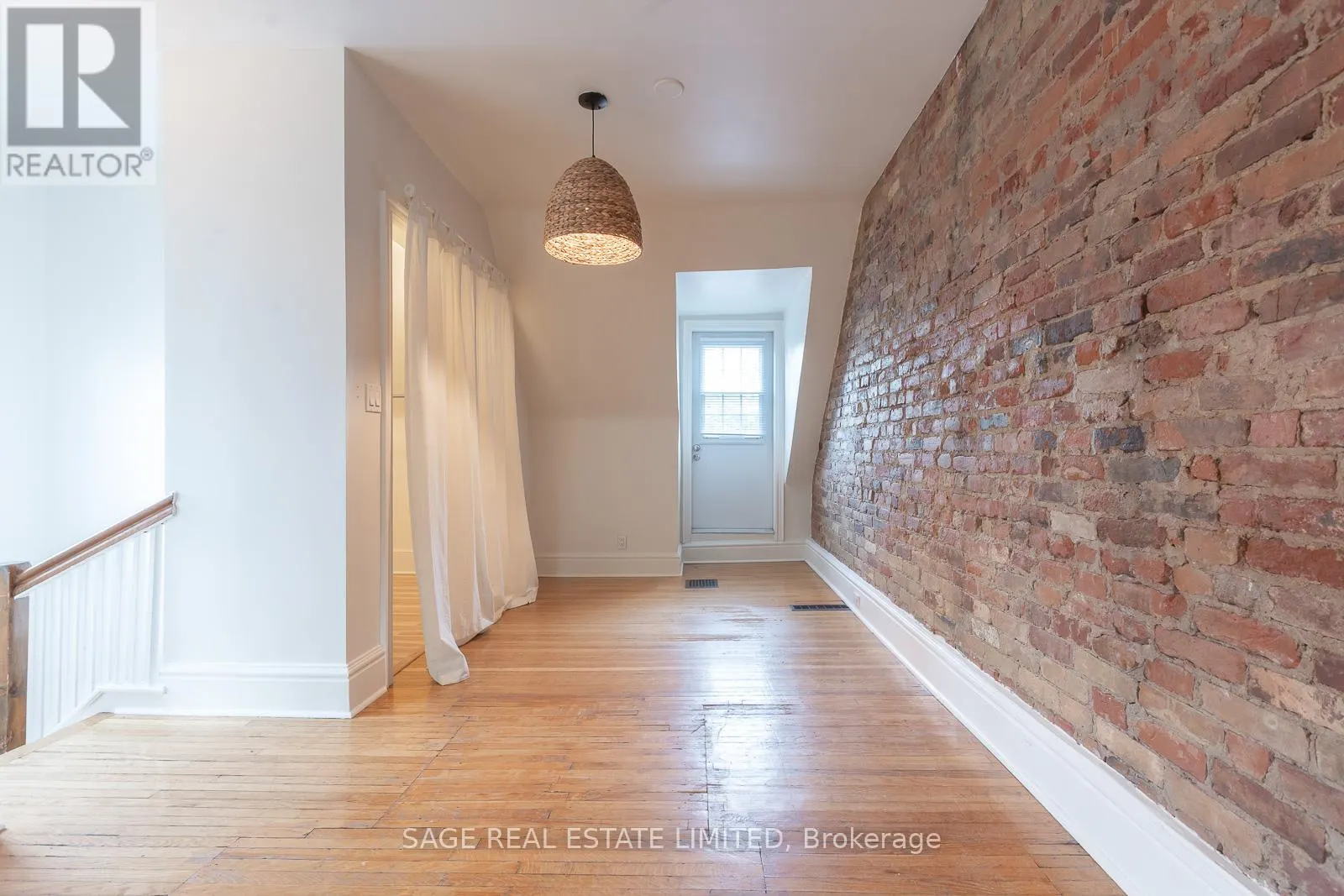 UPPER - 685 EUCLID AVENUE