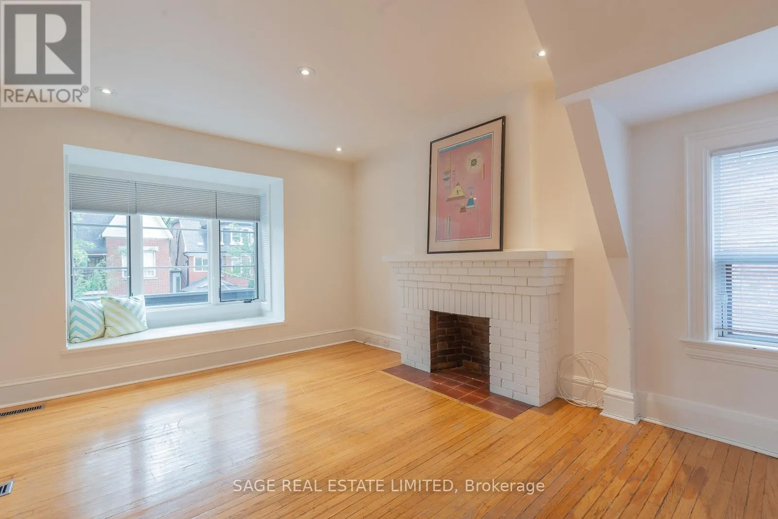 UPPER - 685 EUCLID AVENUE