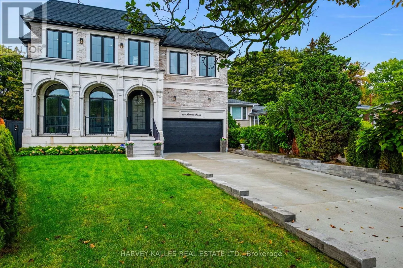 150 HOLCOLM ROAD