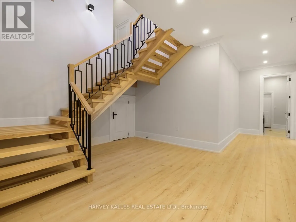 150 HOLCOLM ROAD