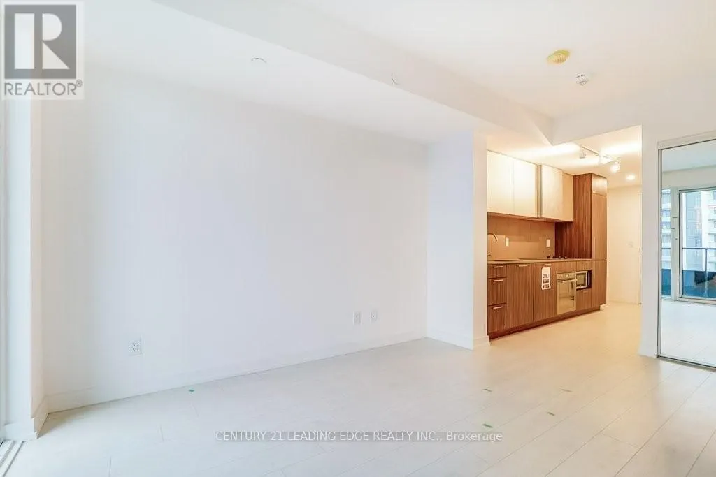 3201 - 19 WESTERN BATTERY ROAD