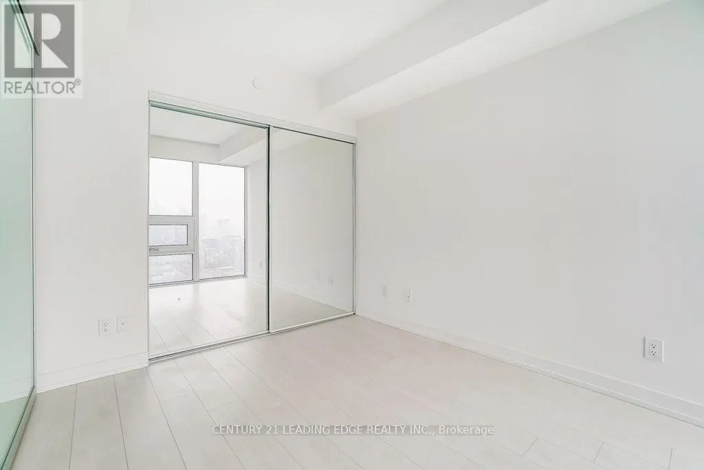 3201 - 19 WESTERN BATTERY ROAD