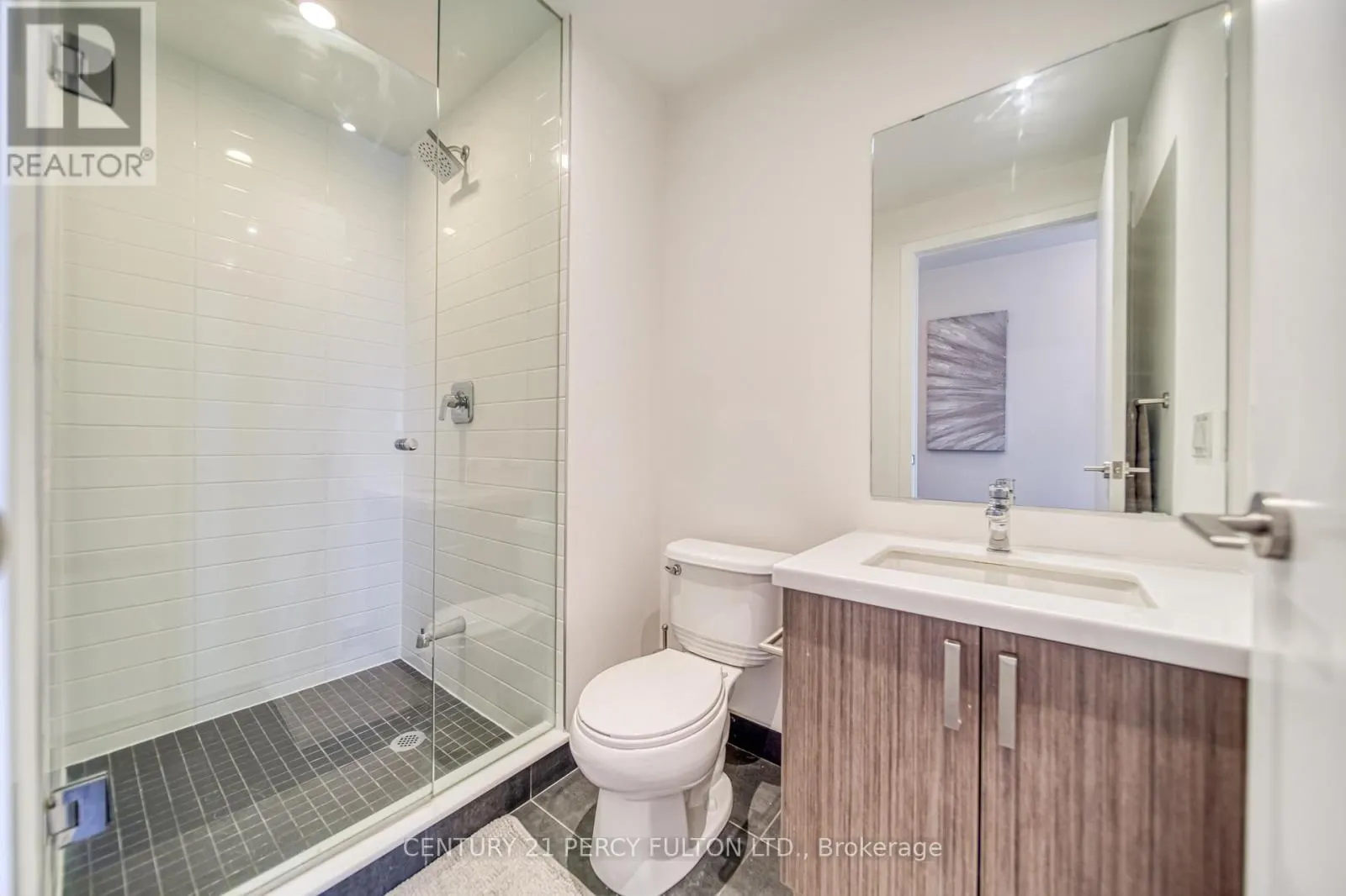 1211 - 501 ST. CLAIR AVENUE W
