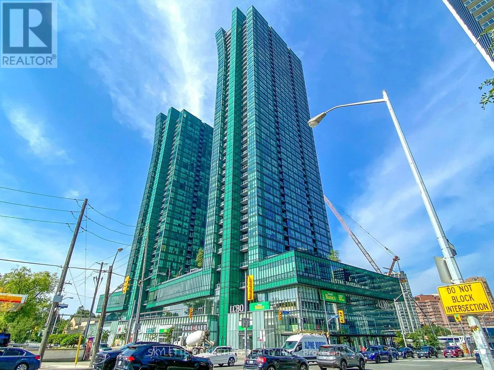 1801 - 9 BOGERT AVENUE