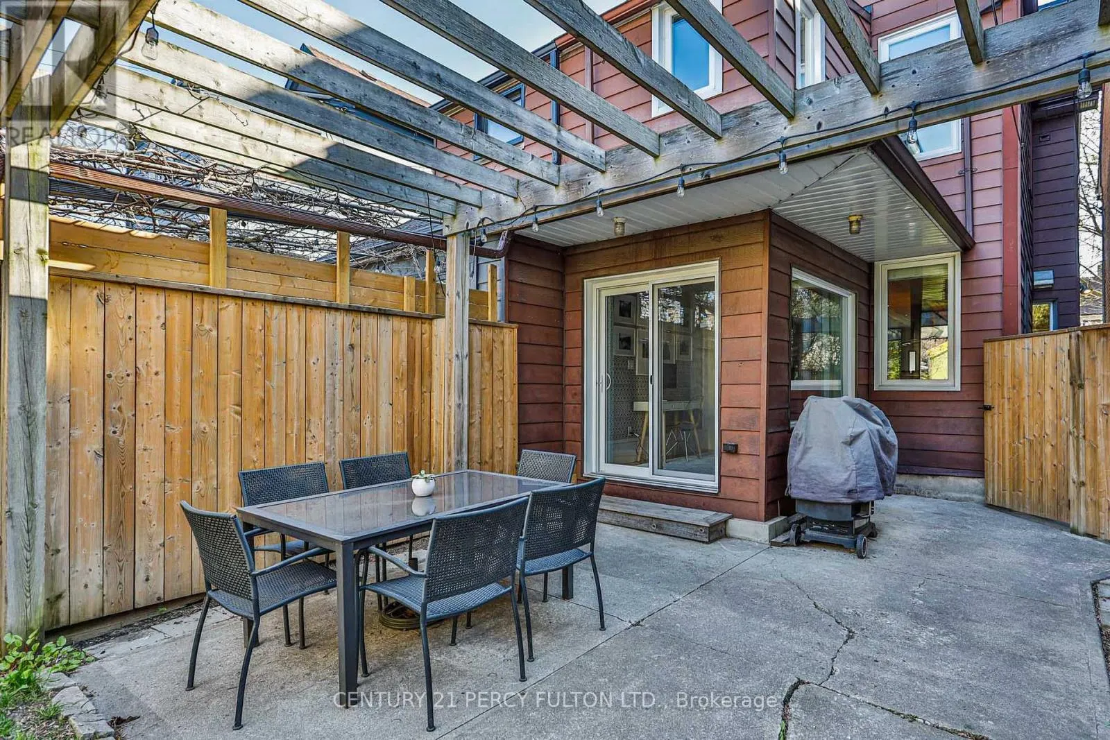 536 CRAWFORD STREET