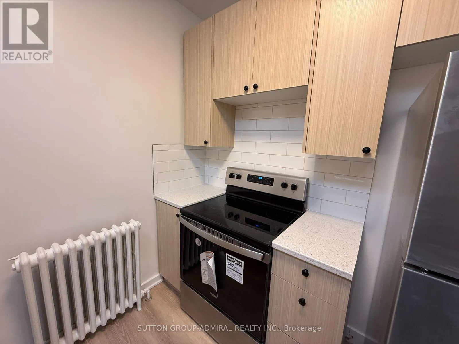 202 - 5175 YONGE STREET