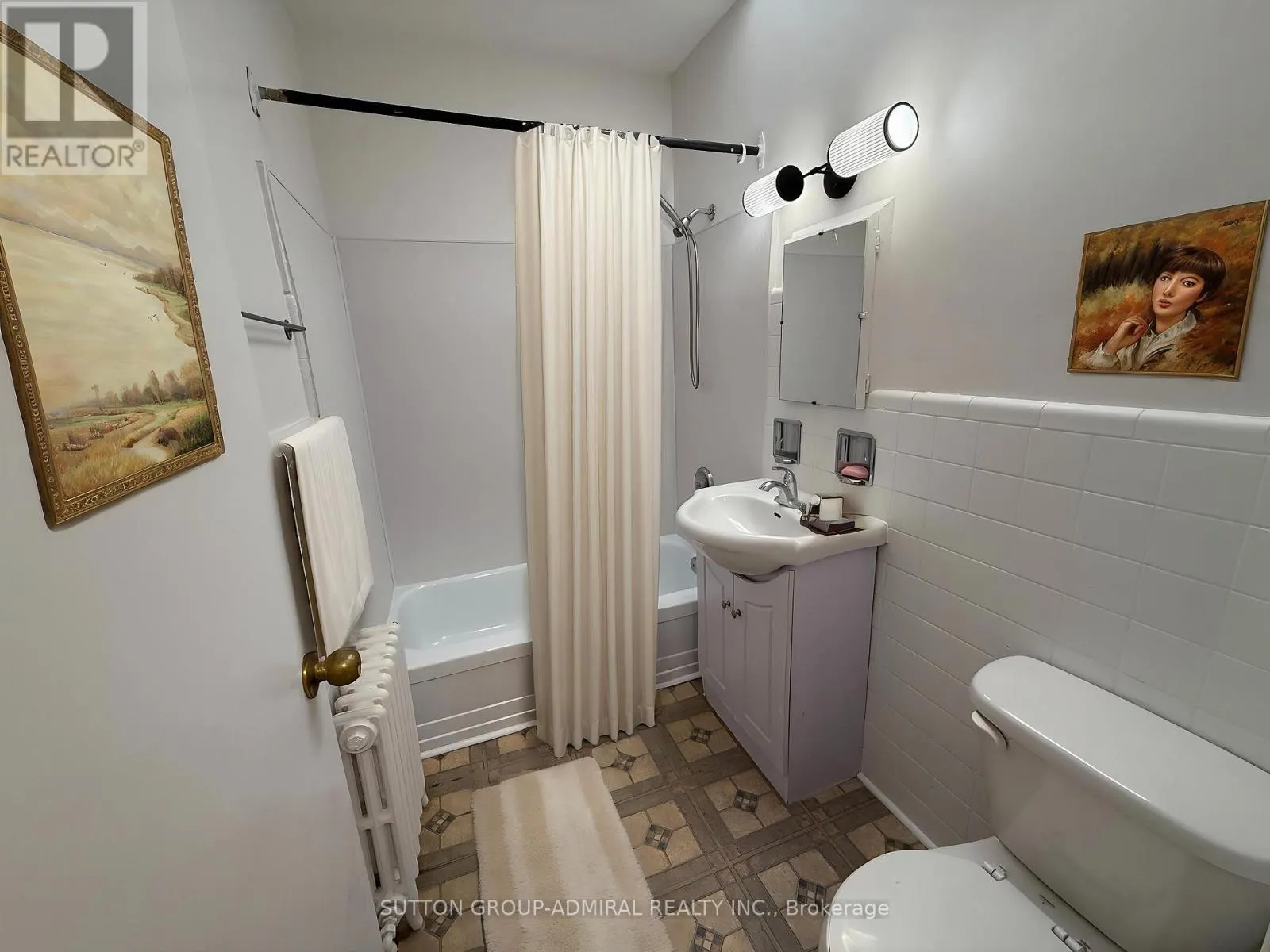 202 - 5175 YONGE STREET