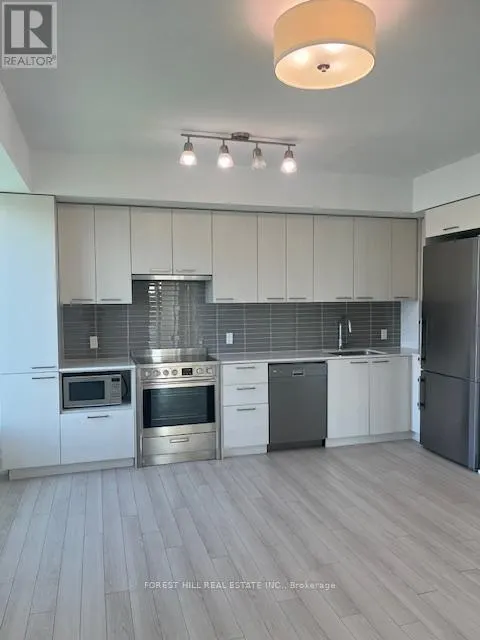 412 - 310 TWEEDSMUIR AVENUE