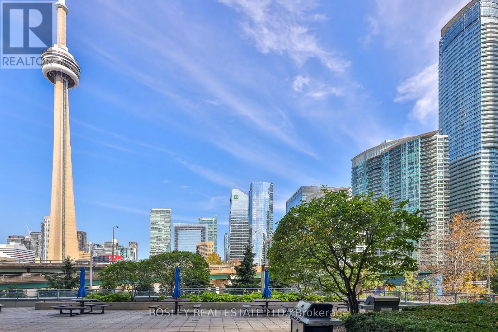 2508 - 228 QUEENS QUAY W