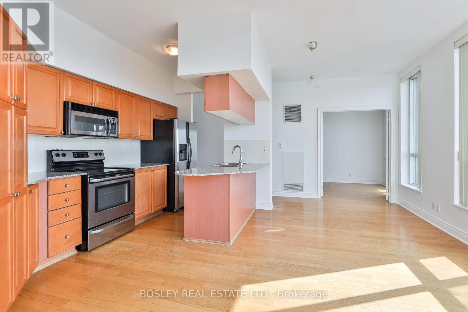 2508 - 228 QUEENS QUAY W