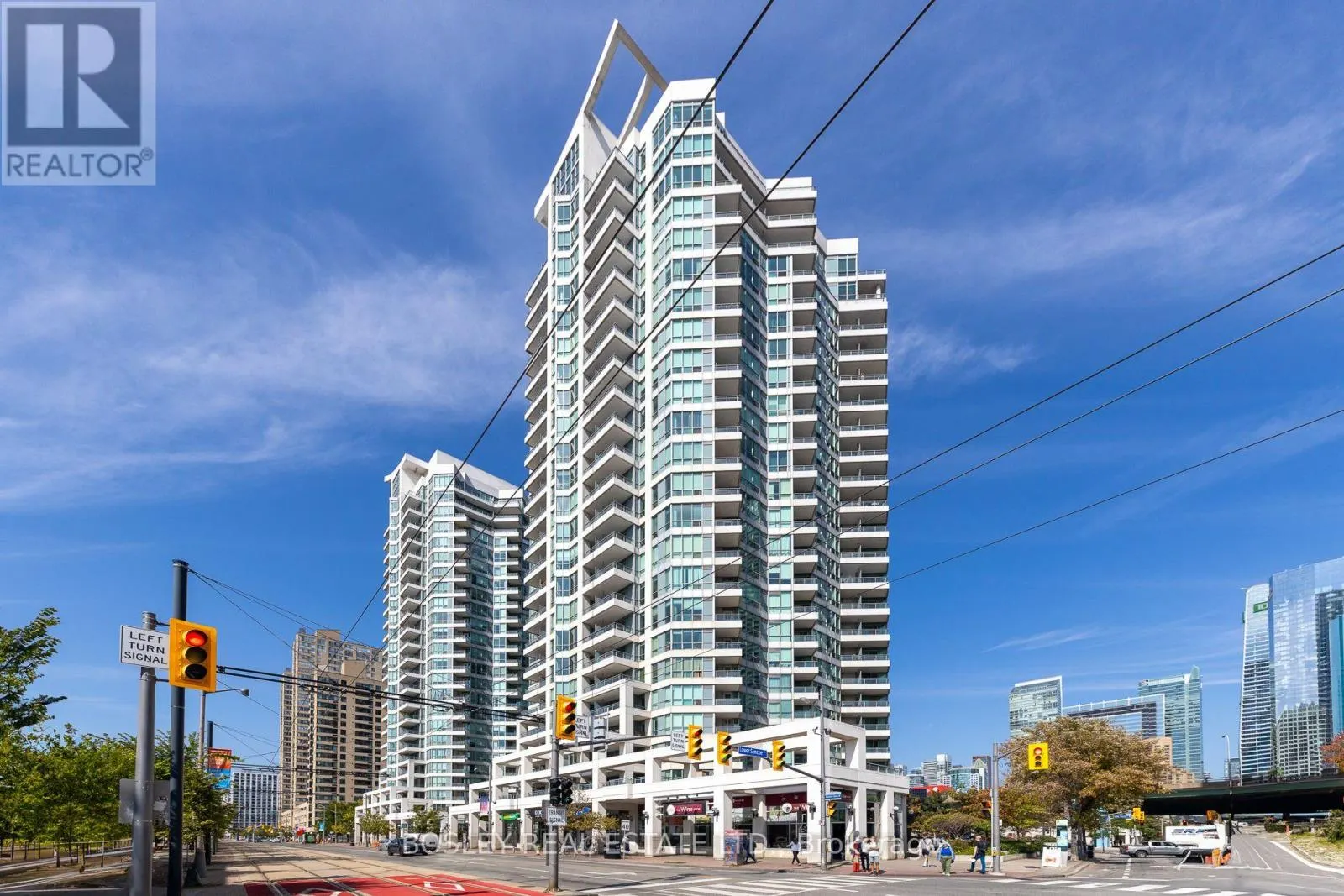 2508 - 228 QUEENS QUAY W