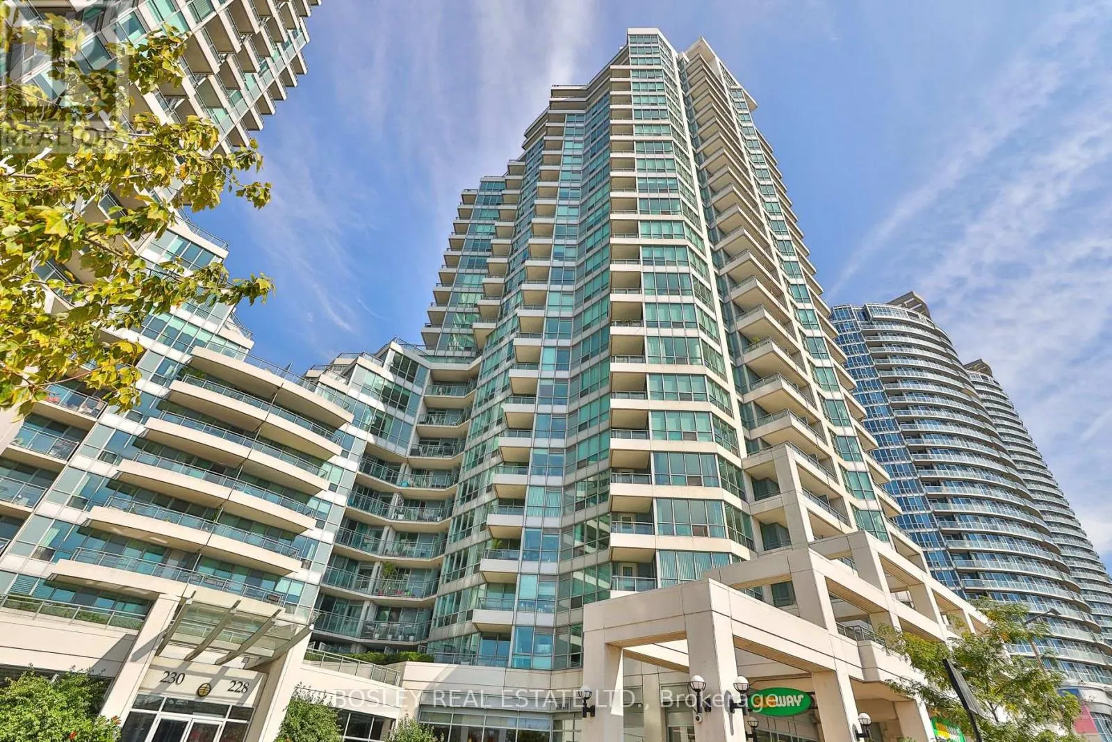 2508 - 228 QUEENS QUAY W
