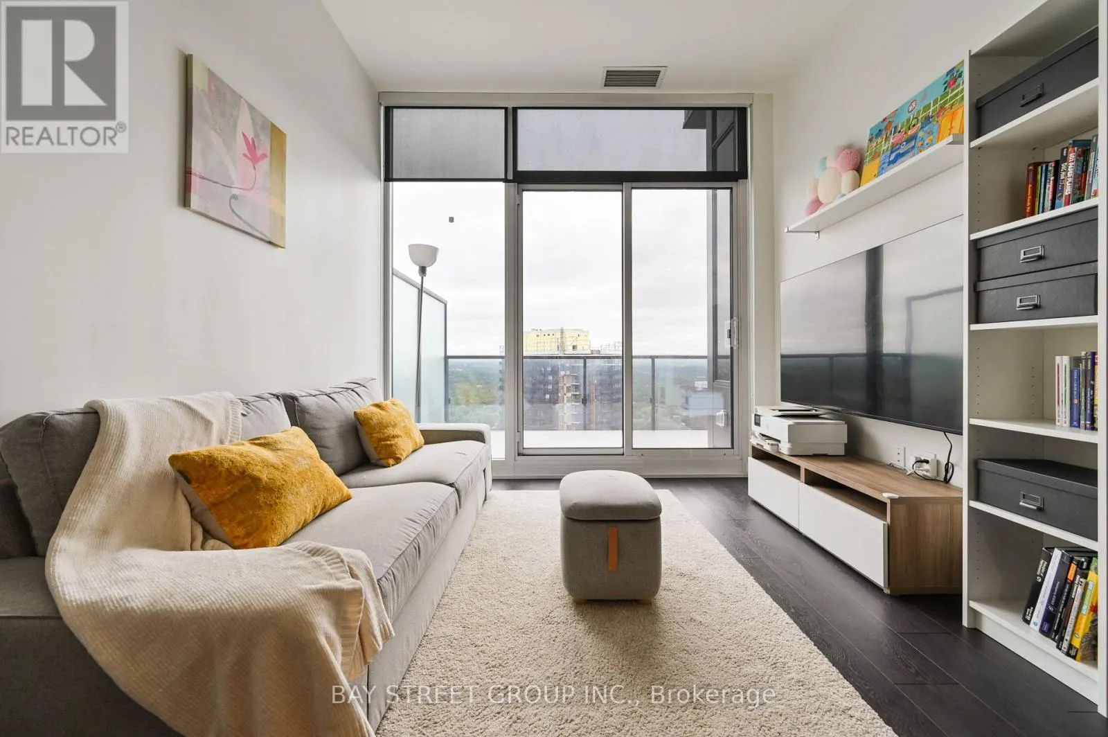 3808 - 85 MCMAHON DRIVE
