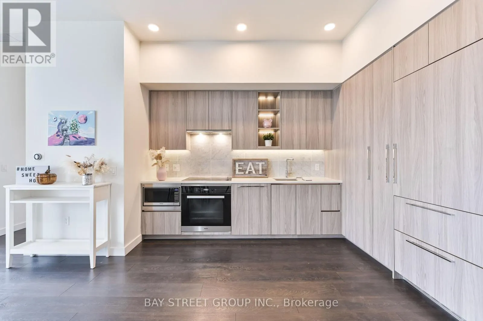 3808 - 85 MCMAHON DRIVE