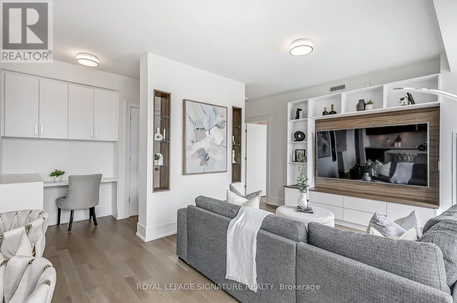 853 - 25 ADRA GRADO WAY